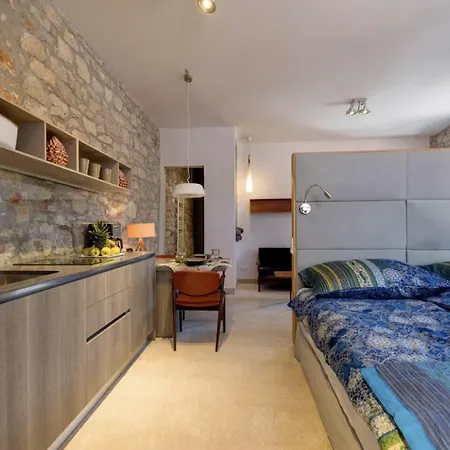 Townhouse Danish Art Stari Grad (Hvar)